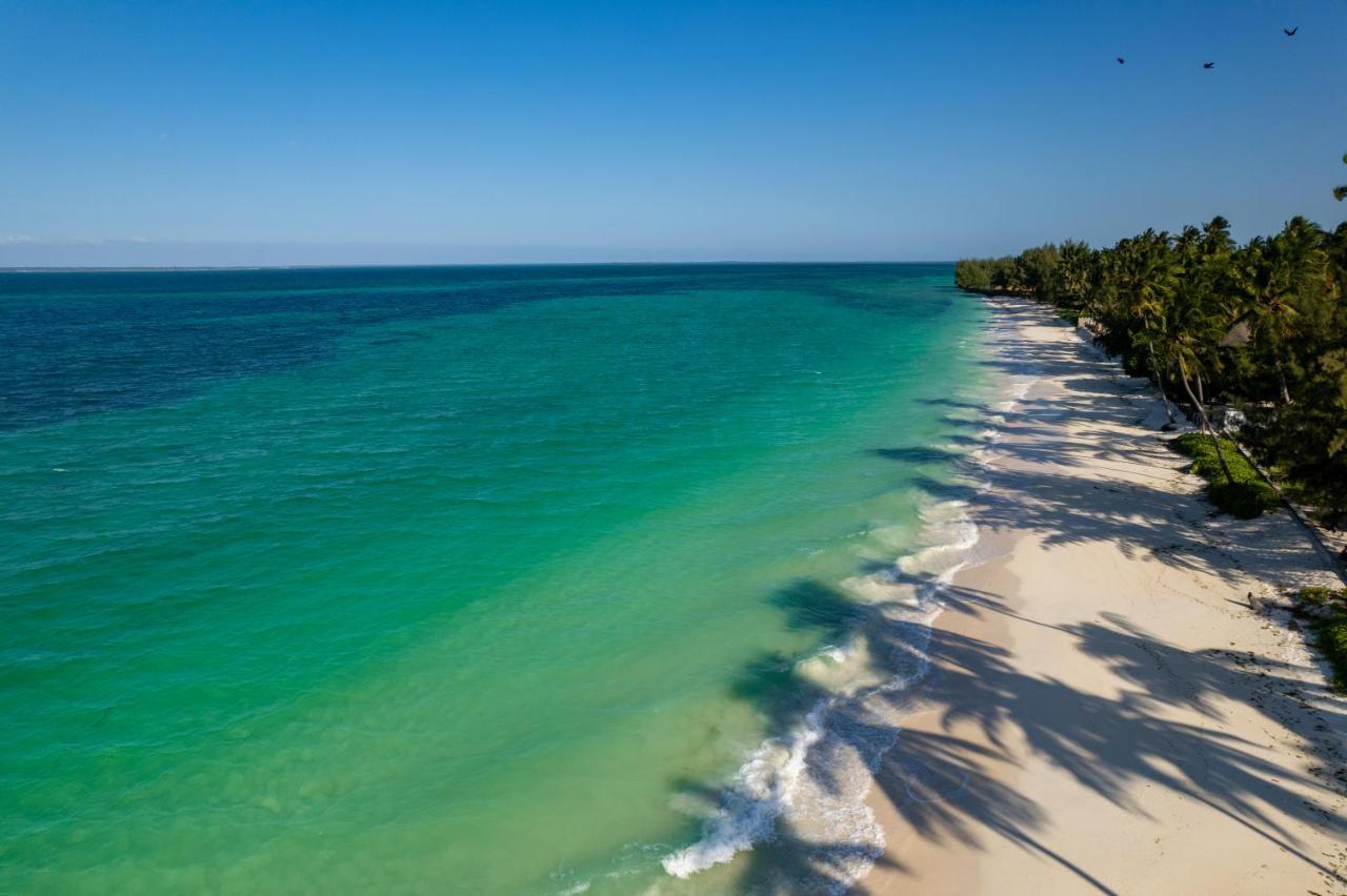 Sunny Palms Beach Bungalows Uroa Exterior foto